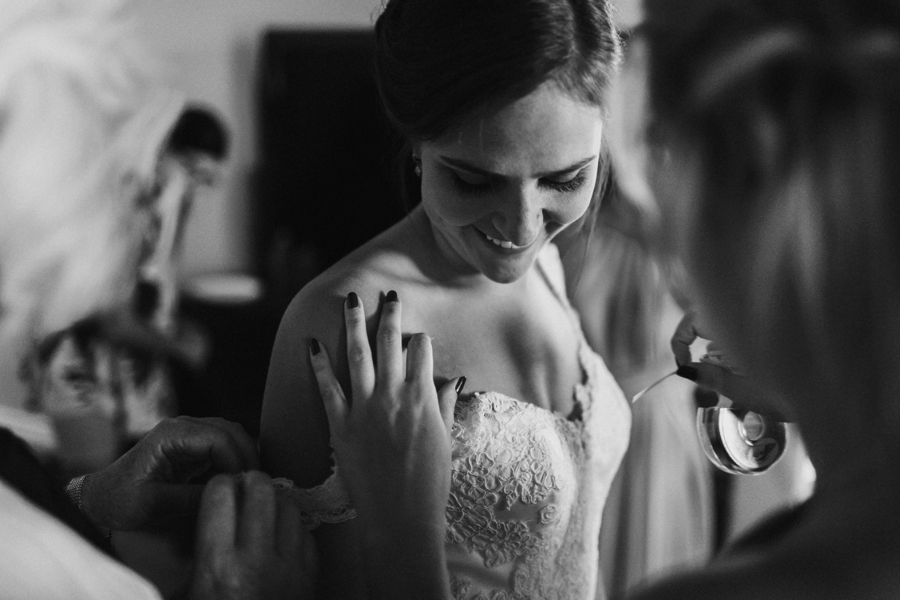 Phoenix Wedding Photographer; Phoenix Wedding; Phoenix Wedding Photographers; Husband and Wife Photographers; Phoenix Outdoor Wedding; Phoenix Backyard Wedding; The Hoskins; Scottsdale Wedding Photographers