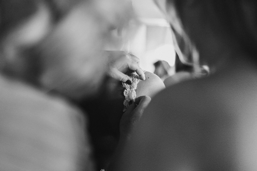 Phoenix Wedding Photographer; Phoenix Wedding; Phoenix Wedding Photographers; Husband and Wife Photographers; Phoenix Outdoor Wedding; Phoenix Backyard Wedding; The Hoskins; Scottsdale Wedding Photographers