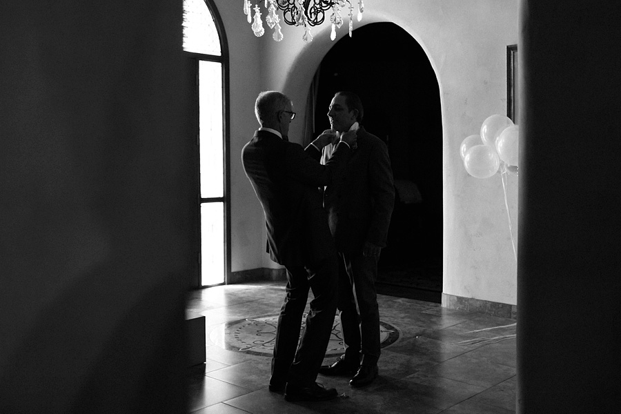 Phoenix Wedding Photographer; Phoenix Wedding; Phoenix Wedding Photographers; Husband and Wife Photographers; Phoenix Outdoor Wedding; Phoenix Backyard Wedding; The Hoskins; Scottsdale Wedding Photographers