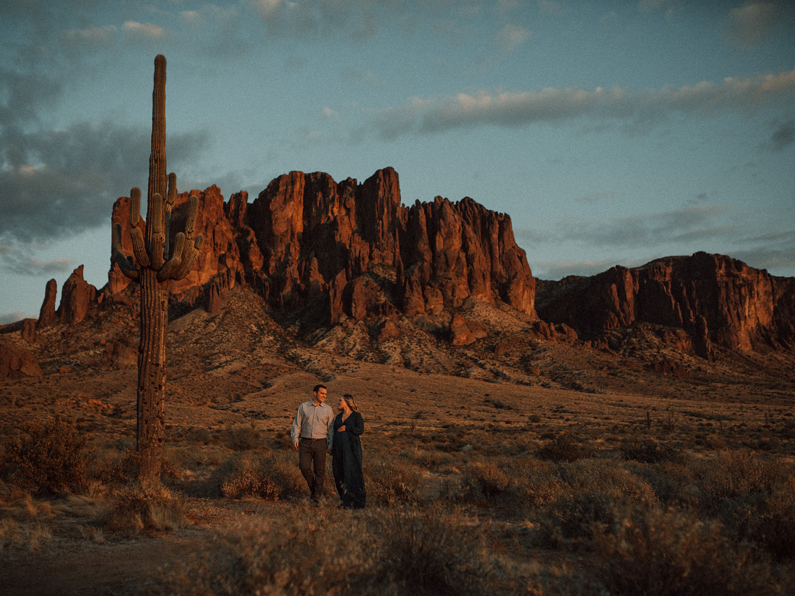 Phoenix Wedding Photographer; Phoenix Wedding; Phoenix Wedding Photographers; Husband and Wife Photographers; Phoenix Outdoor Wedding; Phoenix Backyard Wedding; The Hoskins; Scottsdale Wedding Photographers; Phoenix Family Photographer; The Boulders Wedding; The Boulders Wedding Photographer; Superstition Mountain Family Photographer; Scottsdale Wedding Photographer; Superstition Mountains Wedding Photography