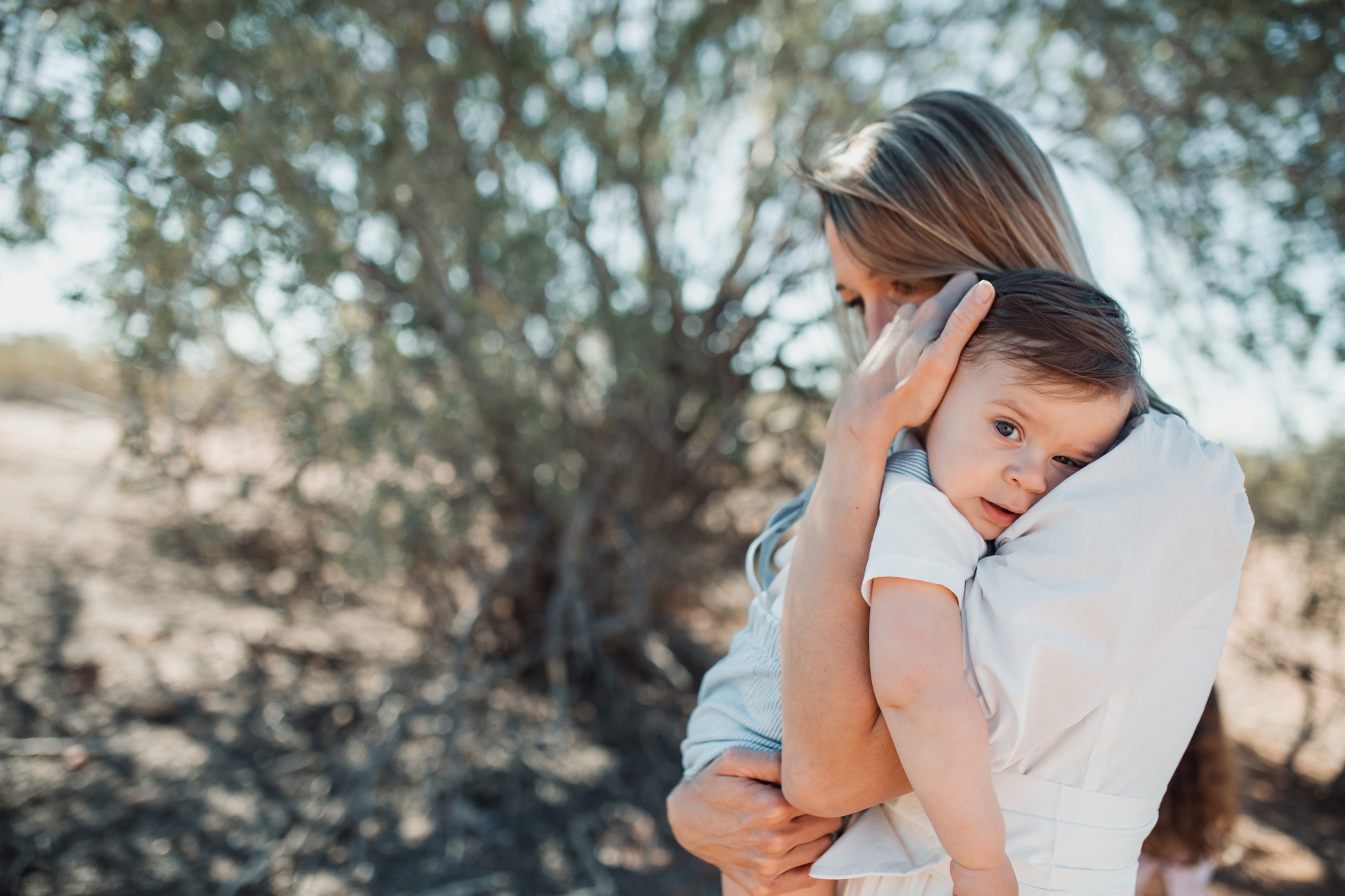 Phoenix Wedding Photographer; Phoenix Wedding; Phoenix Wedding Photographers; Husband and Wife Photographers; Phoenix Outdoor Wedding; Phoenix Backyard Wedding; The Hoskins; Scottsdale Wedding Photographers; Phoenix Family Photographer; Papago Park; Papago Park Family Session;Papago Park Hole in the Rock