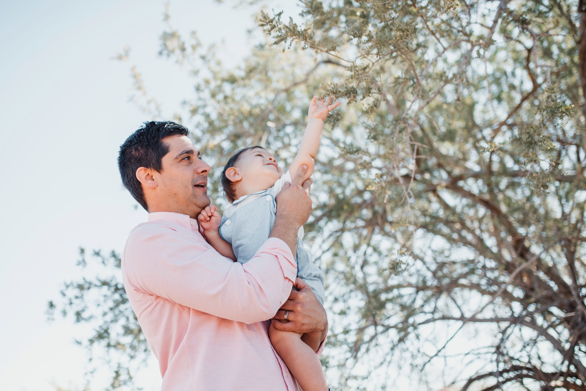 Phoenix Wedding Photographer; Phoenix Wedding; Phoenix Wedding Photographers; Husband and Wife Photographers; Phoenix Outdoor Wedding; Phoenix Backyard Wedding; The Hoskins; Scottsdale Wedding Photographers; Phoenix Family Photographer; Papago Park; Papago Park Family Session;Papago Park Hole in the Rock