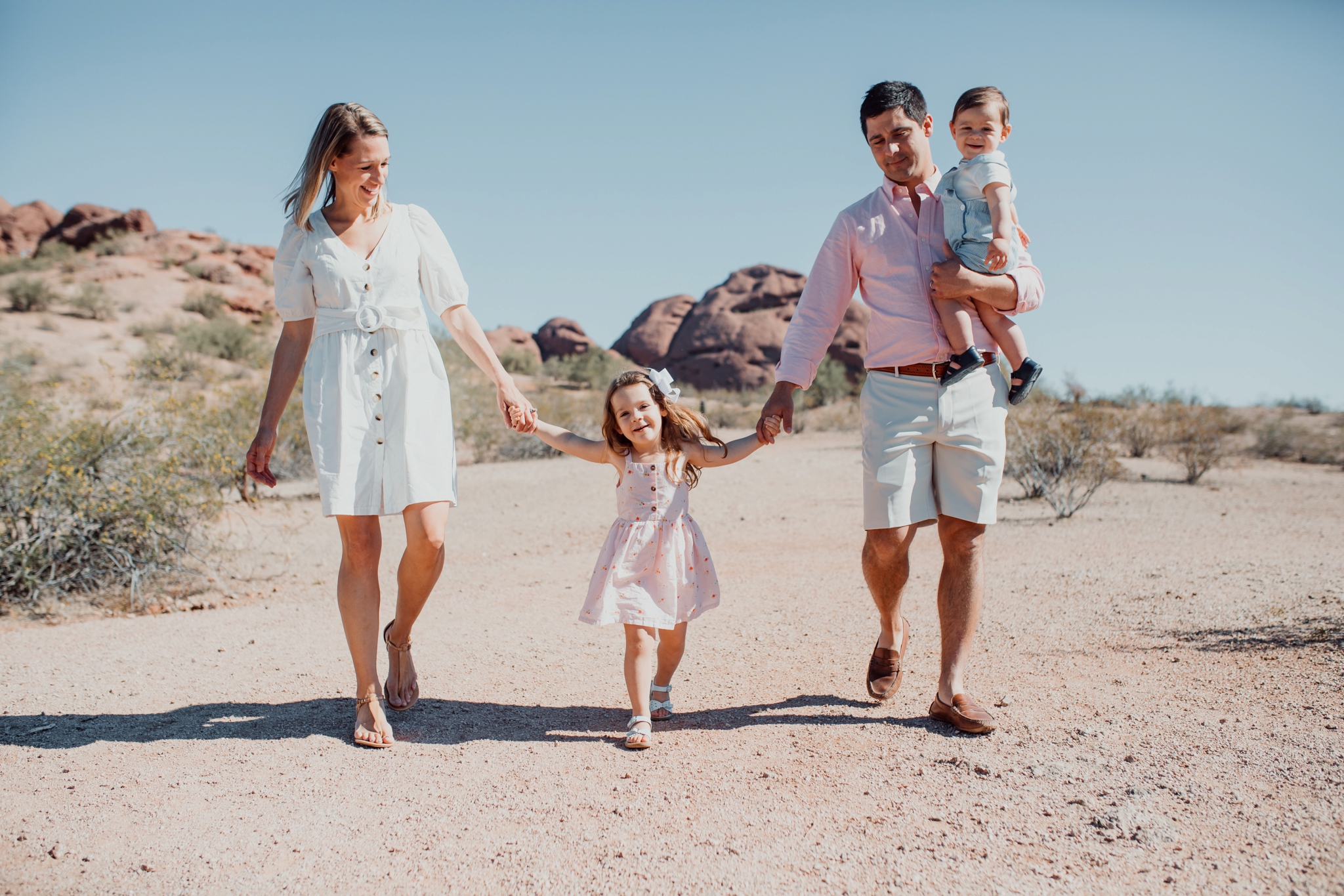 Phoenix Wedding Photographer; Phoenix Wedding; Phoenix Wedding Photographers; Husband and Wife Photographers; Phoenix Outdoor Wedding; Phoenix Backyard Wedding; The Hoskins; Scottsdale Wedding Photographers; Phoenix Family Photographer; Papago Park; Papago Park Family Session;Papago Park Hole in the Rock