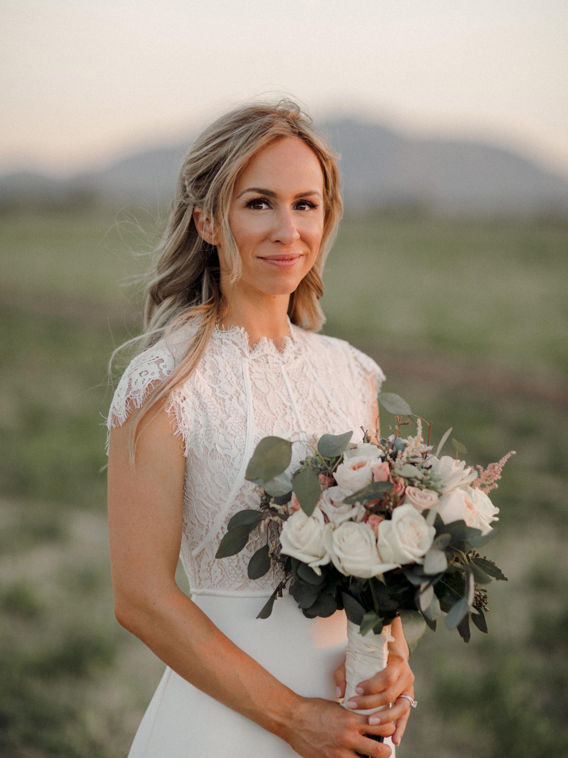 Phoenix Wedding Photographer, Backyard Wedding, Romantic Bride, Anthropologie bridal