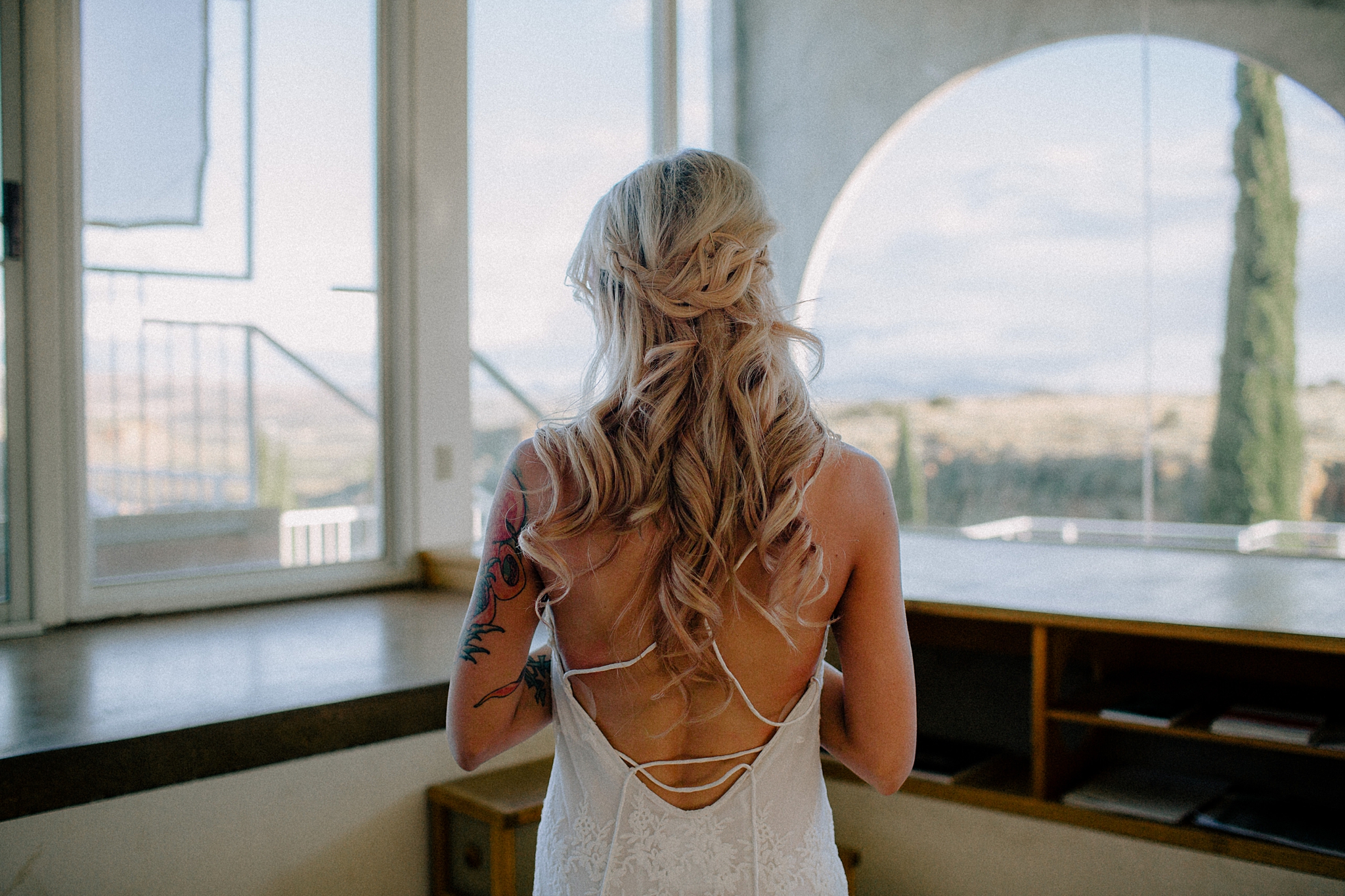 Phoenix Wedding Photographers; Phoenix Wedding; Aaron Hoskins Photography; The Hoskins Photography; The Hoskins; Arizona Wedding Photographers; Photographer Phoenix; Arcosanti; Arcosanti Wedding; Arcosanti Bride; Wedding Photographer Phoenix