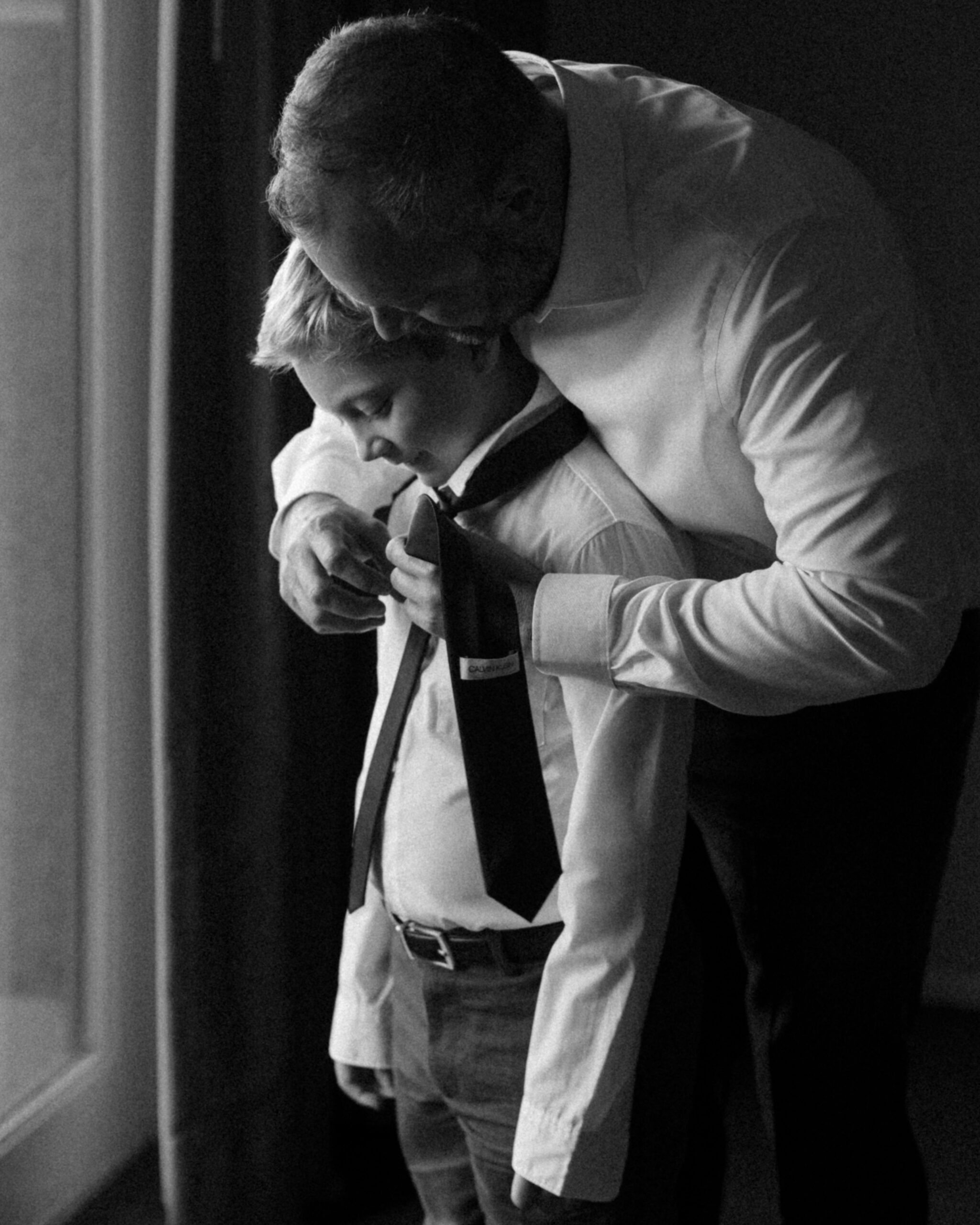 Father & Son; Groom; Getting Ready; Phoenix Wedding Photographer; Phoenix Wedding; Phoenix Wedding Photographers; Phoenix Outdoor Wedding; The Hoskins; Scottsdale Wedding Photographers