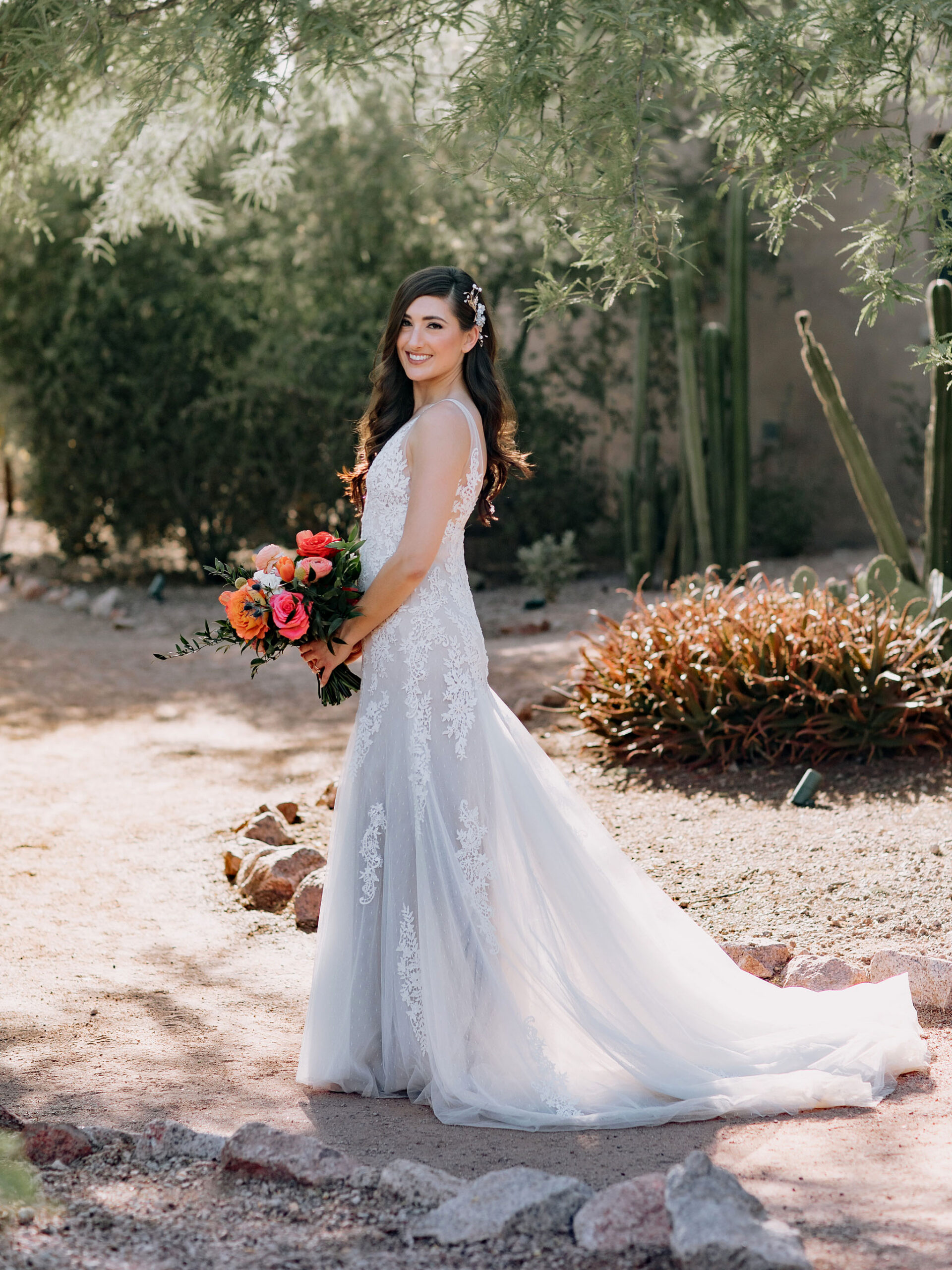 Wedding at the Desert Botanical Gardens in Phoenix, Arizona, Wedding by The Hoskins Photography, Phoenix Bride