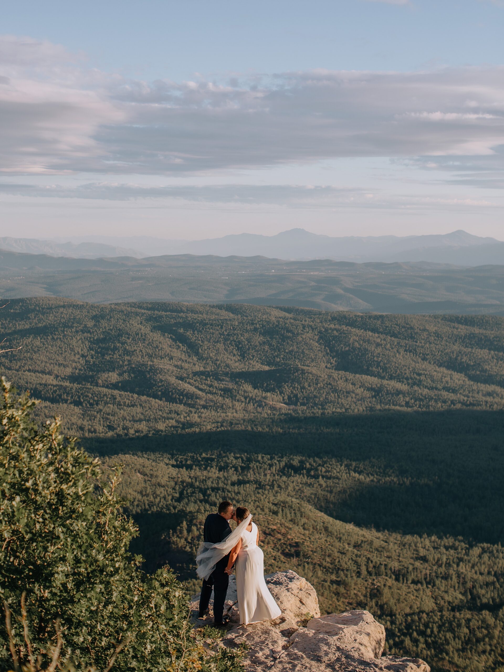 Wedding on the Mogollon Rim in Strawberry, Arizona, Phoenix Wedding Photographer