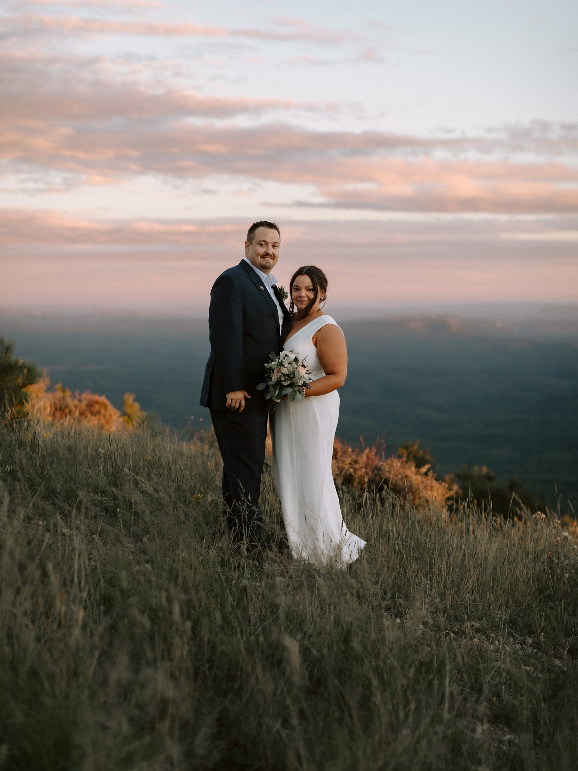 Wedding on the Mogollon Rim in Strawberry, Arizona, Phoenix Wedding Photographer, Bride and Groom Wedding