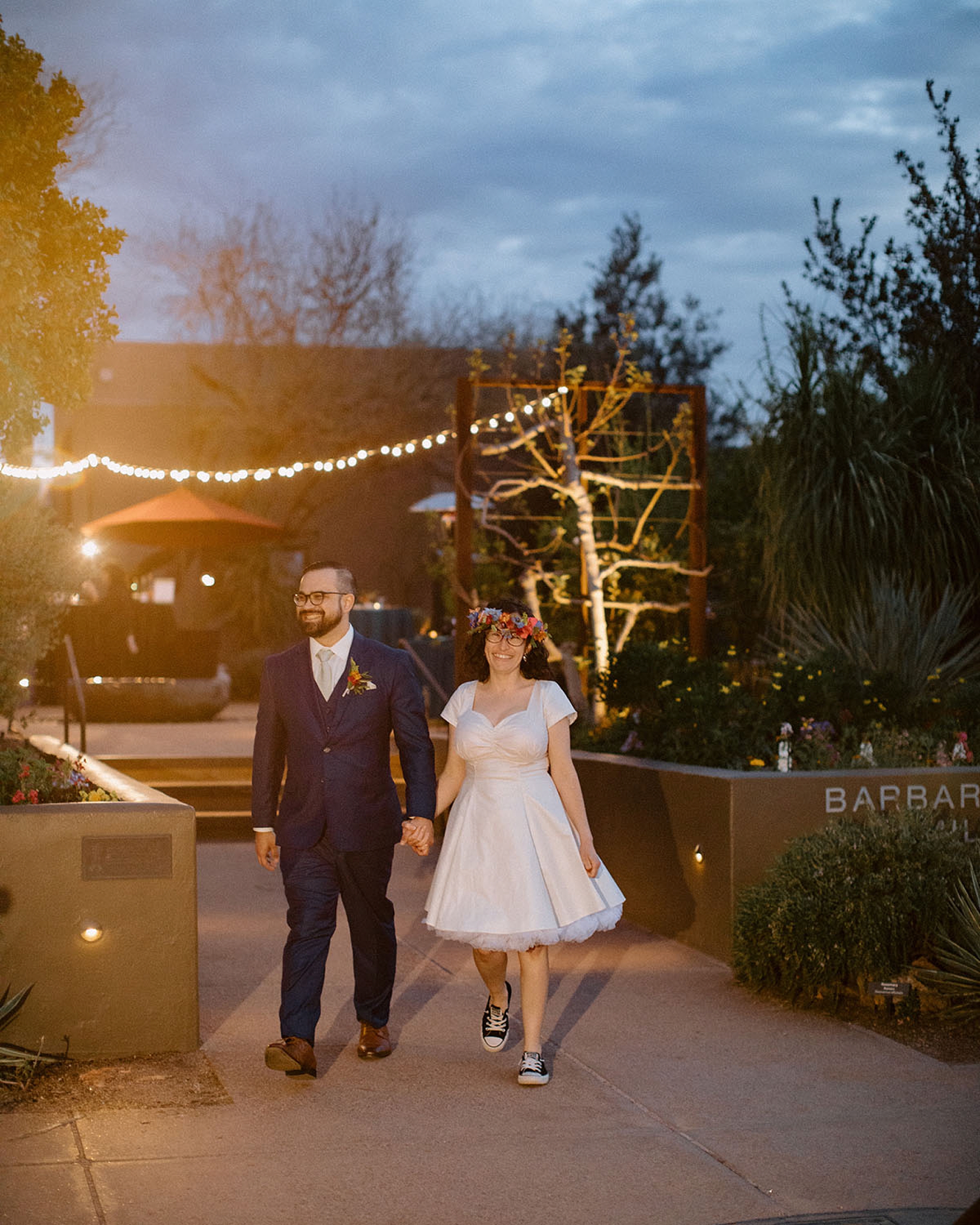 Outdoor Reception Venue, Desert Botanical Garden Wedding Reception, Steele Herb Garden Wedding Reception, Wedding Placesettings, Phoenix Wedding Reception, The Hoskins Photography