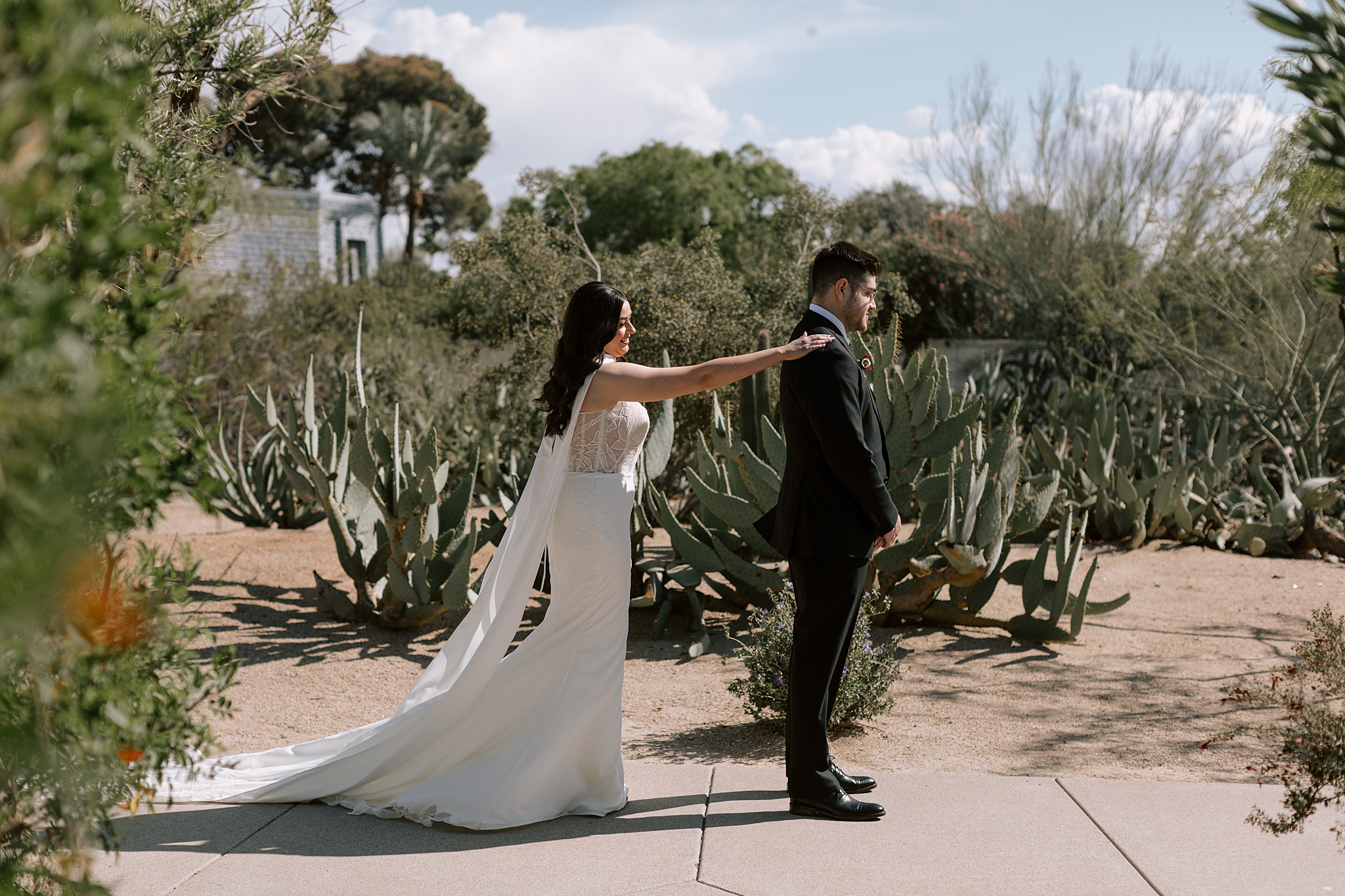 Jake and Reagan’s private first look moment at Andaz Scottsdale Resort
